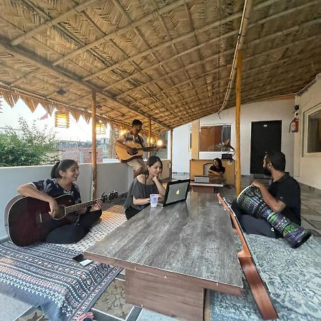 12 Monks Rishikesh Hostel Екстериор снимка