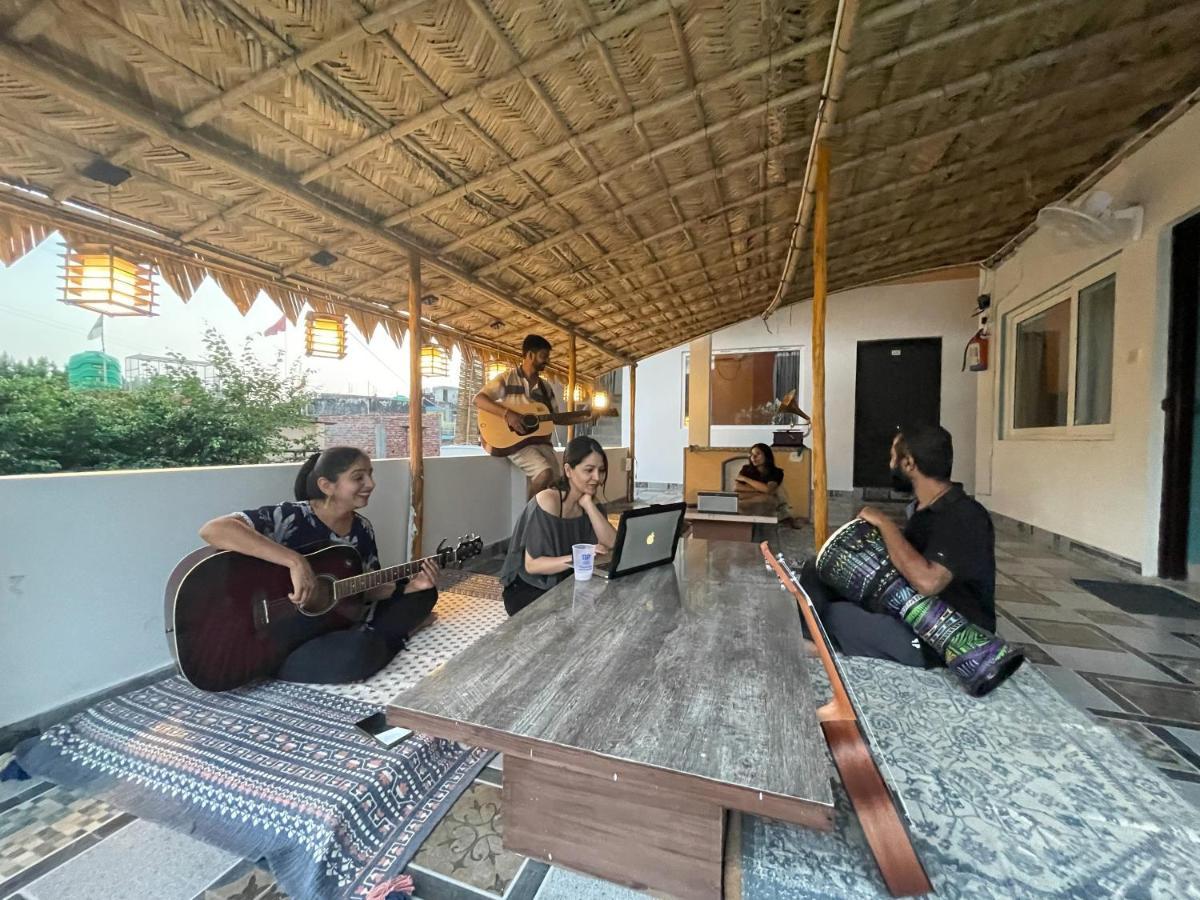 12 Monks Rishikesh Hostel Екстериор снимка